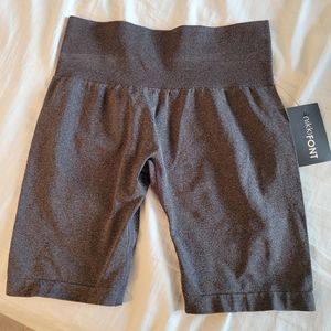 Nikki Font compression shorts